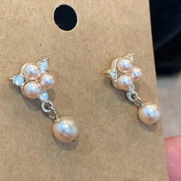 💐2 pair faux pearl & gold trim elegant blue stone - Picture 3 of 5